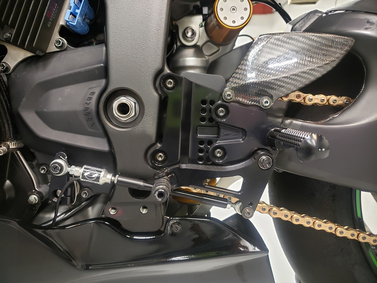 Graves Motorsports WORKS Adjustable Rearsets Kit - Kawasaki ZX-6R
